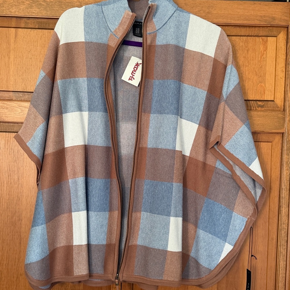NWT Tahari Poncho Sweater